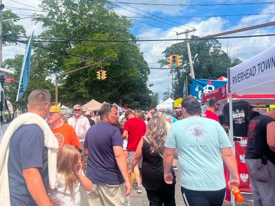 Crowds of people flocked to RIverhead for the Polish Festival this weekend.