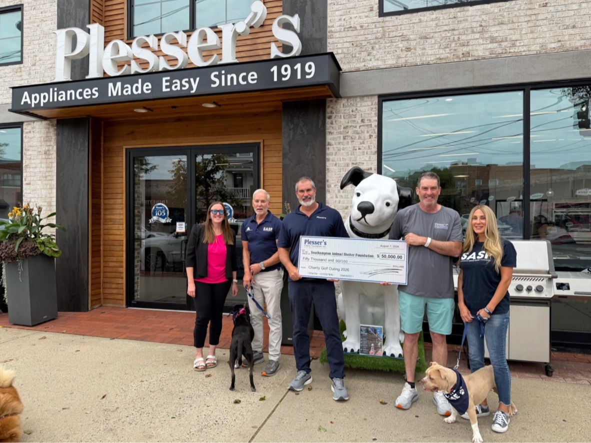 (From left) Gina Culkin, events coordinator, Plesser’s Appliances; Chris Cavasos, SASF board; Alan Howard, vice-president of sales, Plesser’s Appliances; Marc Howard, president and CEO, Plesser’s Appliances; Jennifer Perrotta, SASF volunteer coordinator.