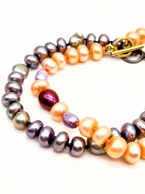 Pearl Knotting through Kirkwood