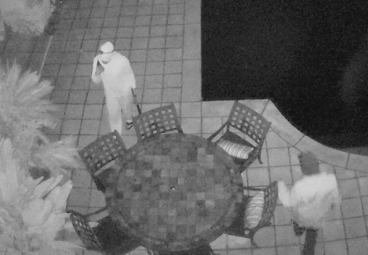 https://patch.com/img/cdn20/users/1372433/20171107/100658/styles/raw/public/processed_images/blackhawk_burglary-1510066899-4152.jpg