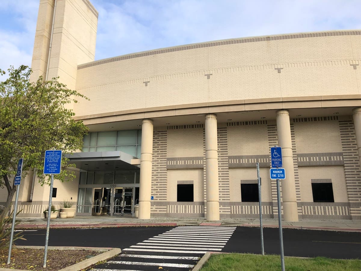 The vacant Sears building may be replaced by a grocery store, movie theater and health club.