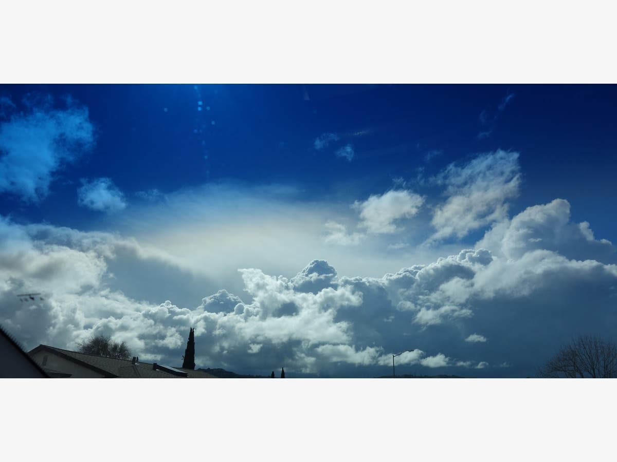 Reader submitted photo of the beautiful blue sky over Pleasanton.