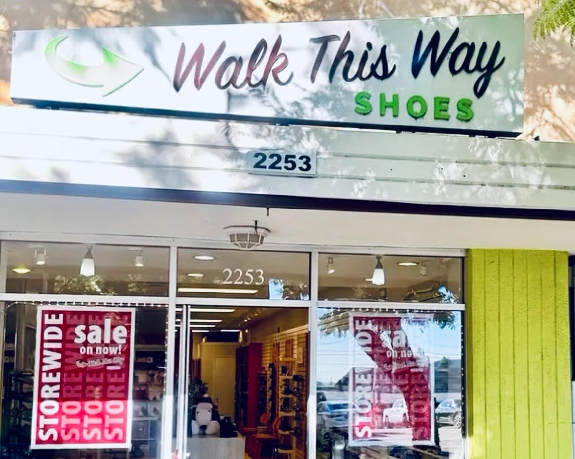 Big closing sale happening now at Walk This Way in Montrose.