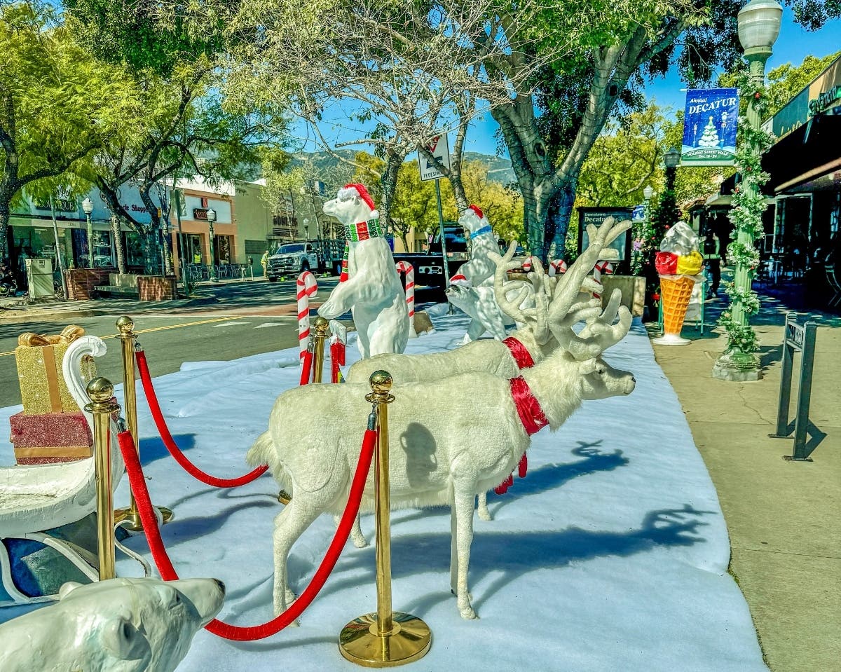 Polar bears and reindeer on Honolulu Ave. in Montrose.