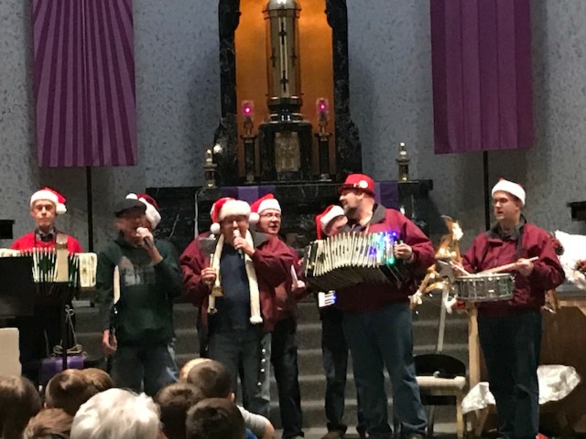 Polish Carolers perform at St. Mary Nativity Church Joliet, IL Patch