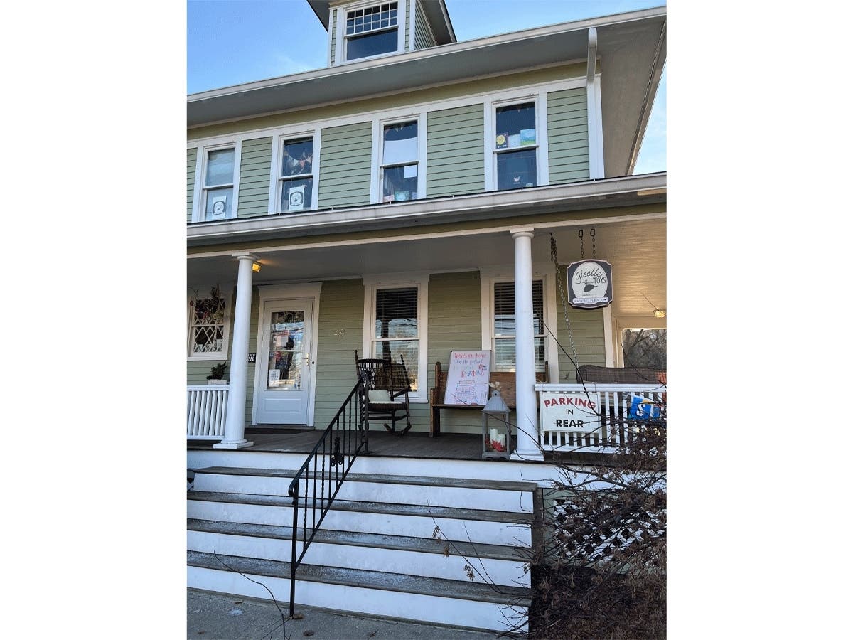 Commonplace Reader of Yardley has been recognized with the "2023 Best Bookstore in the Burbs" award from Philadelphia Magazine.