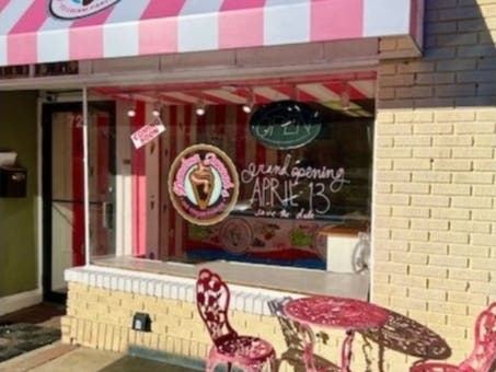 Grandma Jannah’s Ice Cream Parlor will hold its grand opening Saturday on West Avenue in Jenkintown.