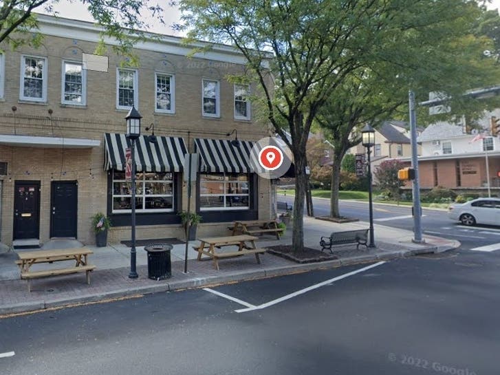 The Keswick Tavern in Glenside will hold a final bash next month to celebrate its closure. The longtime establishment has been sold to another restaurant owner.