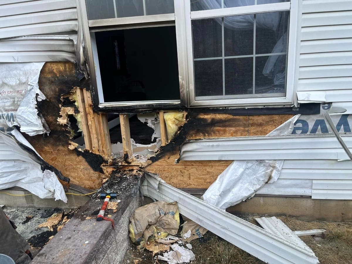 The Lower Southampton Fire Department said that police and neighbors helped extinguish a house fire in Ridgeway Estates​ Sunday.