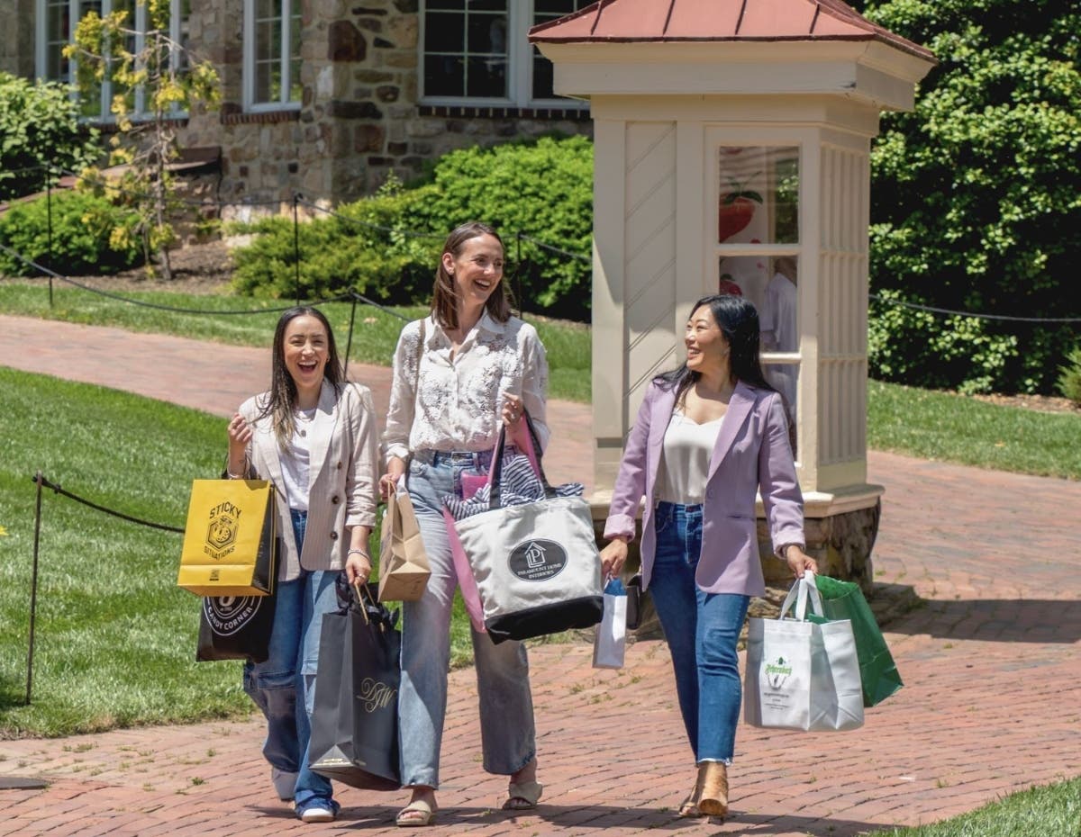 For the second year in a row, Peddler’s Village has been nominated as one of the top shopping destinations in the nation.