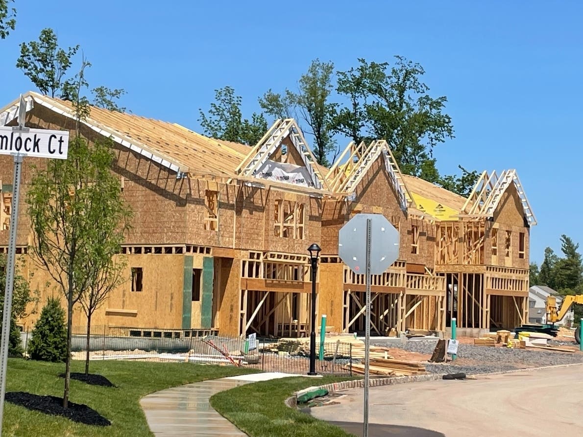 A new housing project is under construction in the Maple Glen Triangle.