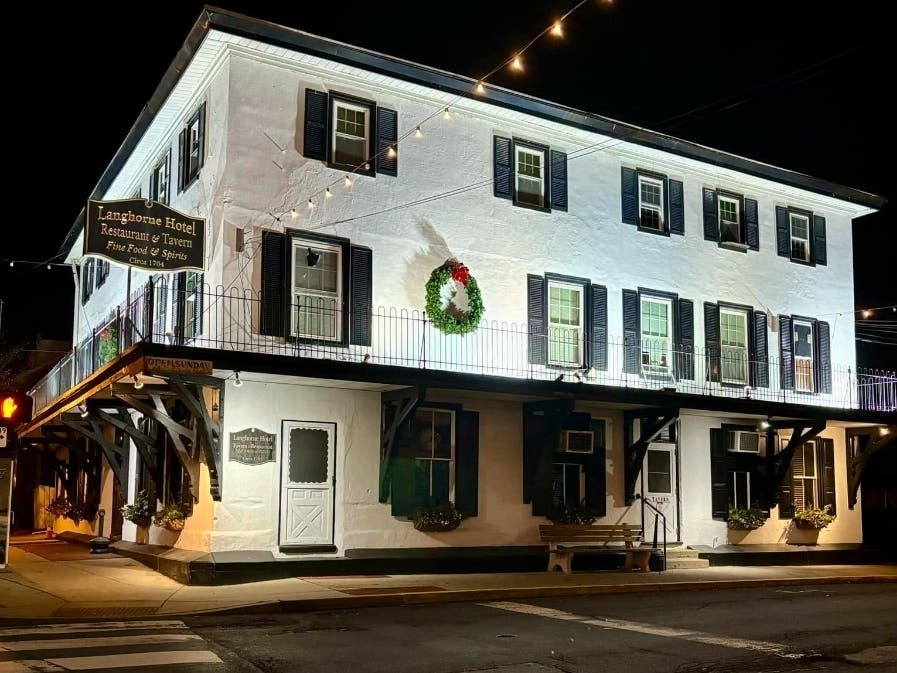 The Langhorne Hotel is closing its doors after 54 years with a goodbye party on Sunday.