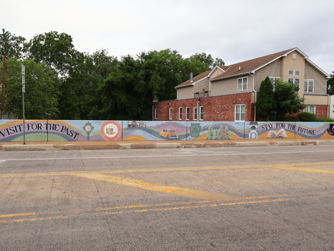 Hatboro-Horsham High School art students spent several days this summer working on the a mural for the York Road Bridge.