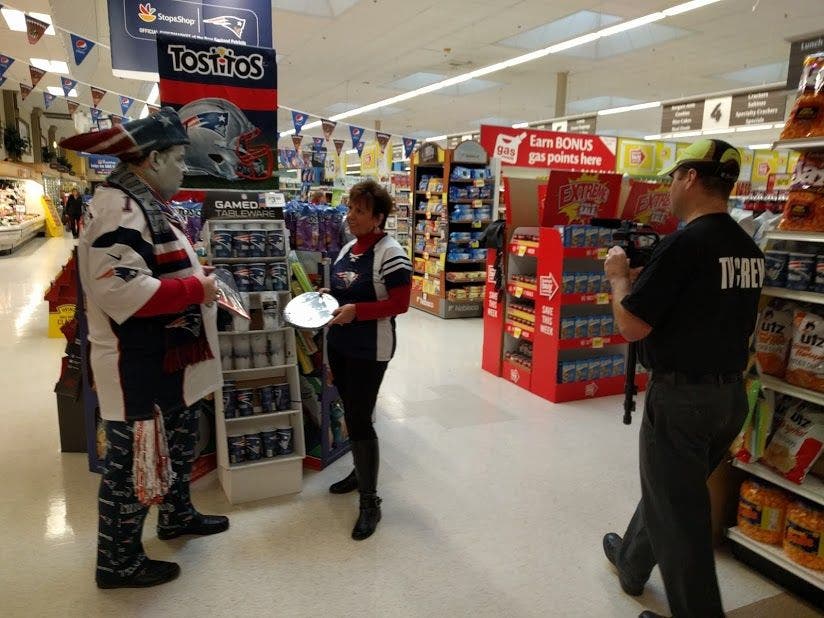 News small post card thumbnail