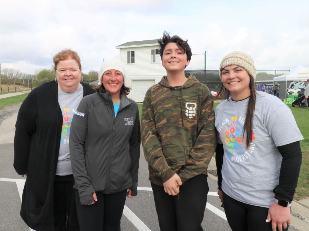 District 86 Superintendent Dr. Theresa Rouse Congratulates the Winners
