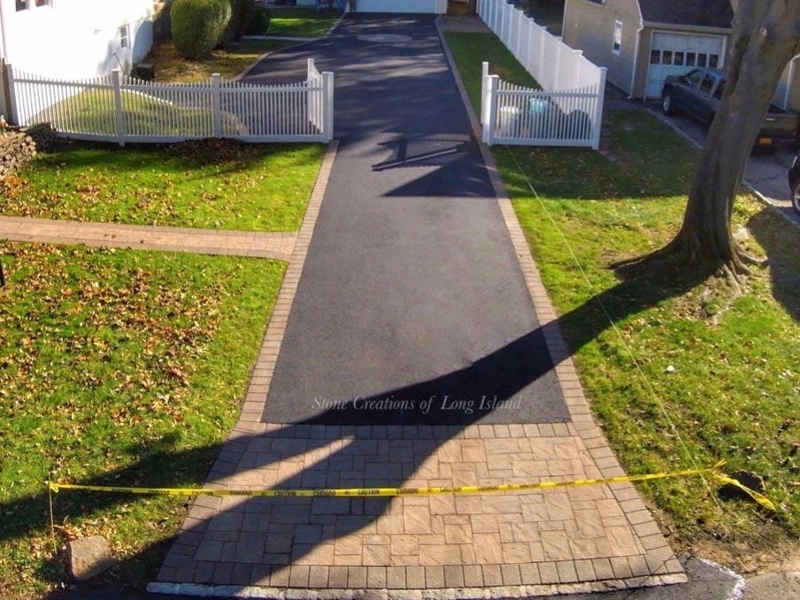 Cambridge Paver Apron and Borders with Asphalt Driveway 