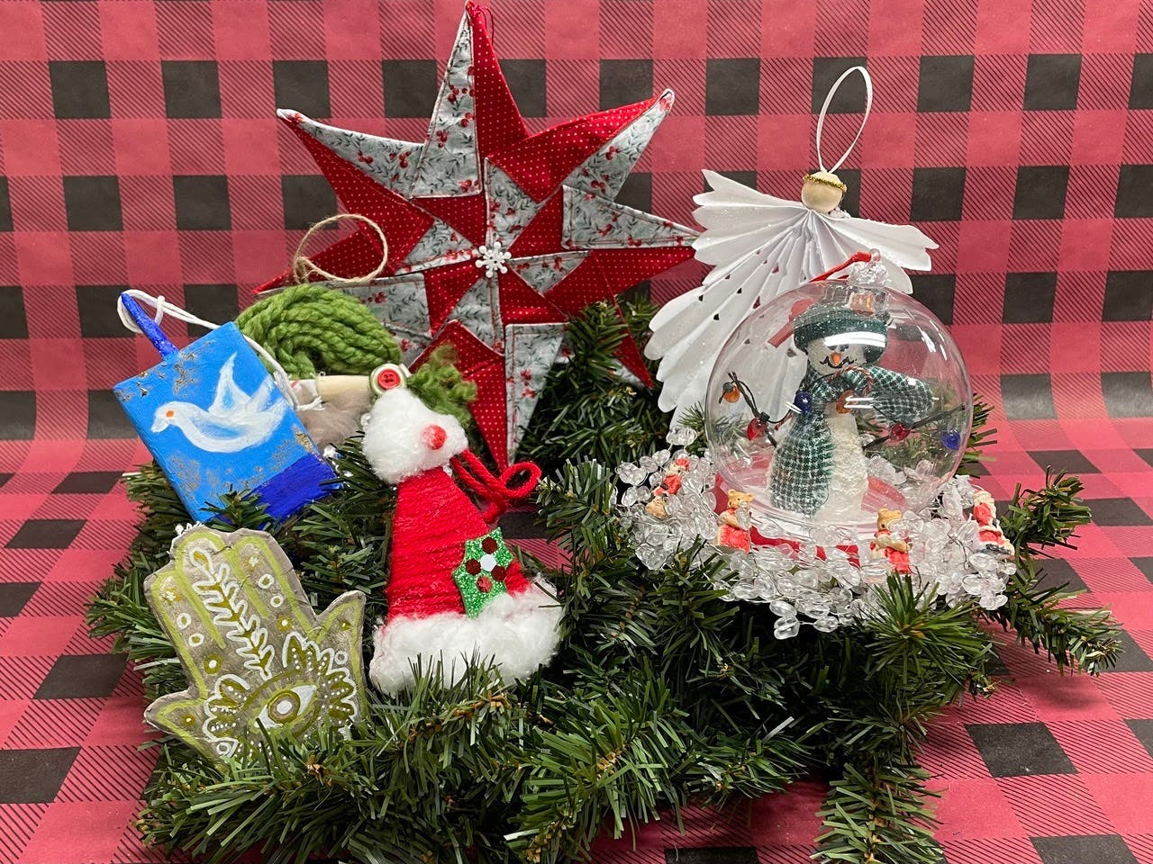 Special Holiday Event: Make Ornaments for the State Capitol with New Horizons in Narberth