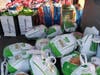 The union shopped for full Thanksgiving dinners for families. 