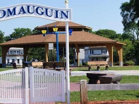 The splash pad is open!