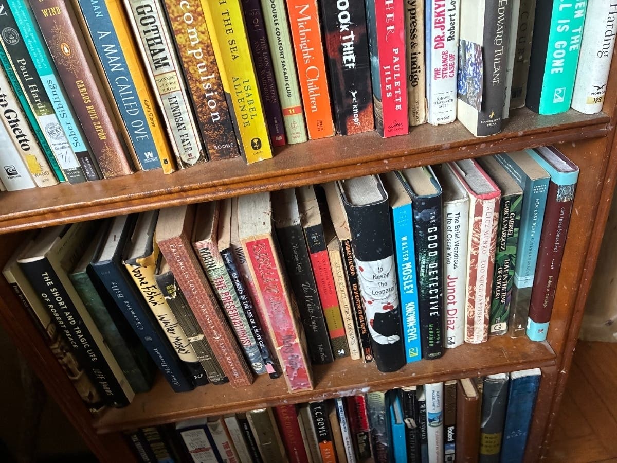 Who doesn't need more books? 