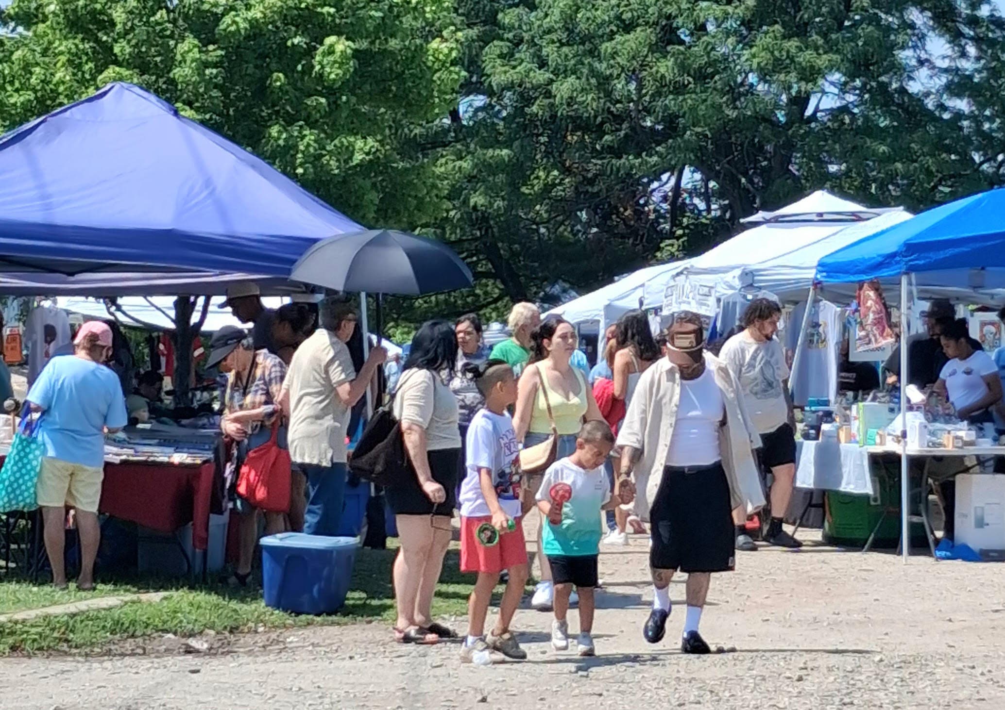 Frank Vincent Marina "Everything" Flea & Collectible Market