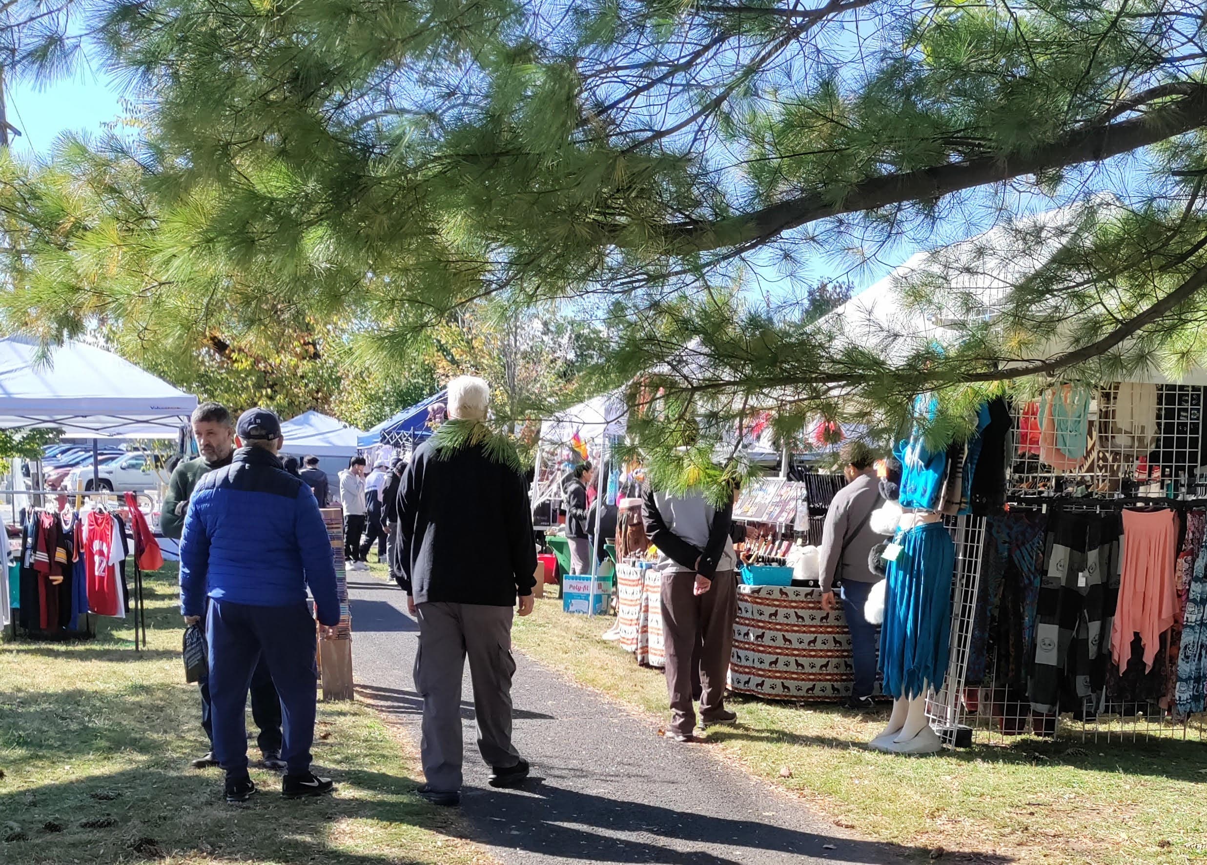 Frank Vincent Marina Flea & Collectible Market