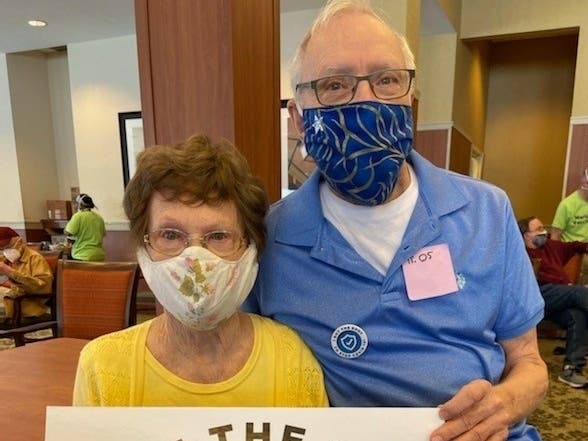 Residents Betty and Ross Zelesnick at Maris Grove’s vaccination clinic on campus.