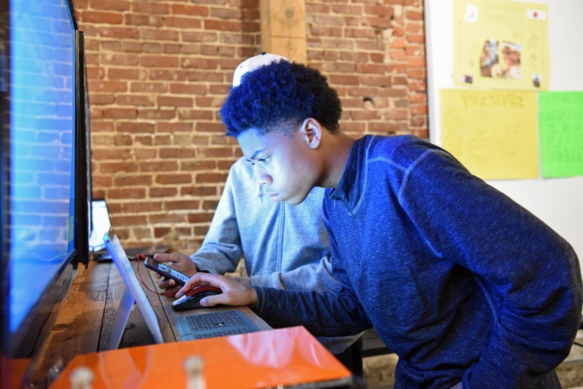 News small post card thumbnail