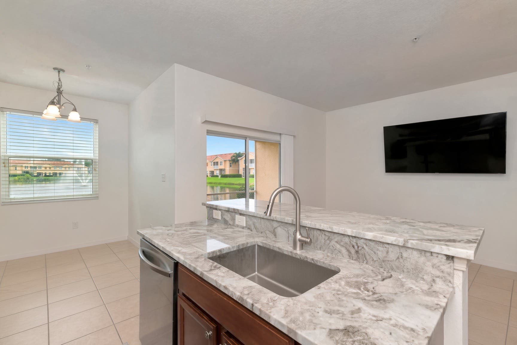 Open House in Parkridge - 11-2pm
