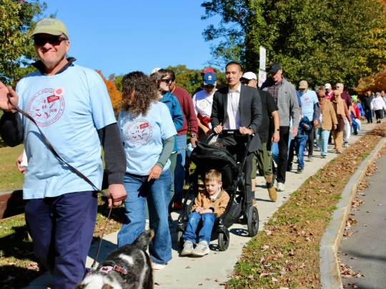 Community members from houses of worship in Westwood and surrounding towns gather at Temple Beth David to walk and raise funds to fight hunger by supporting Project Bread’s The Walk for Hunger. 