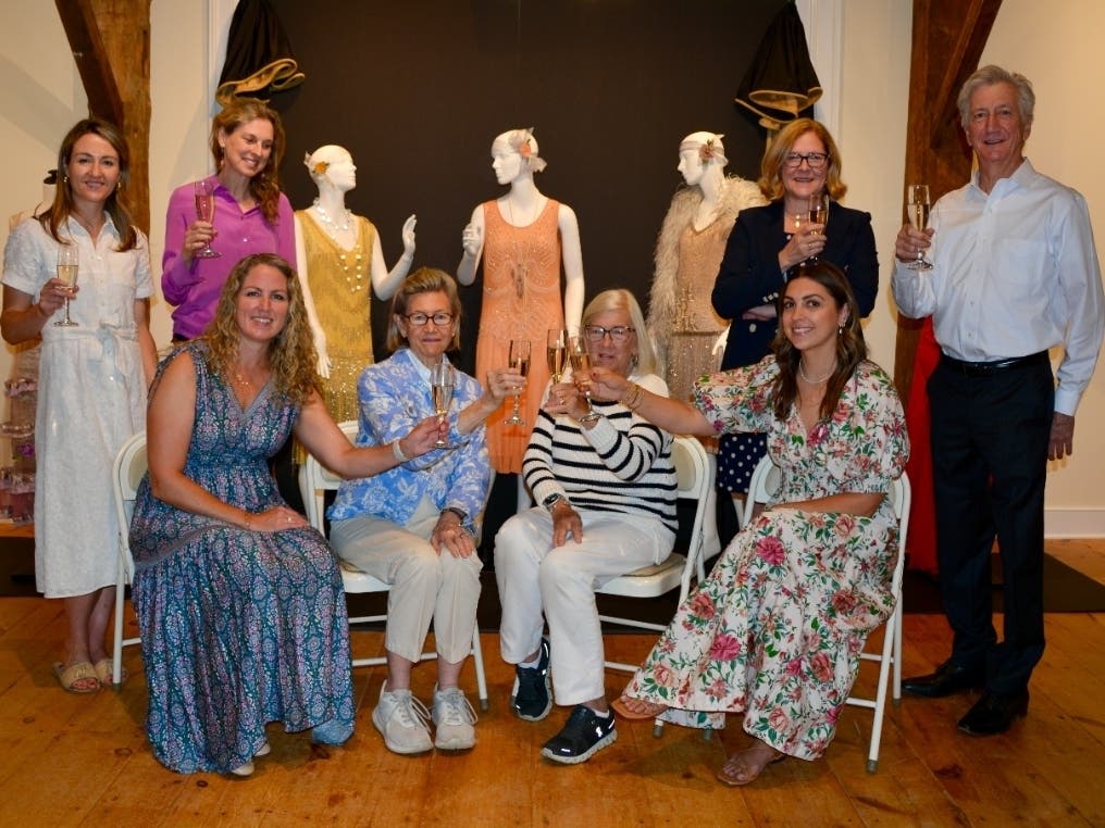 Darien Dresses Up! Gala Committee:
Front Row (left to right):
Sarah Das, Lynn Sheppard, Cynthia Stamm, Stephanie Phillips
Back Row (left to right):
Emily Koch, Kate Muir, Amy Allen, Alan Miller
(Not pictured: Sarah Gehring, Jennifer Malcoun)
