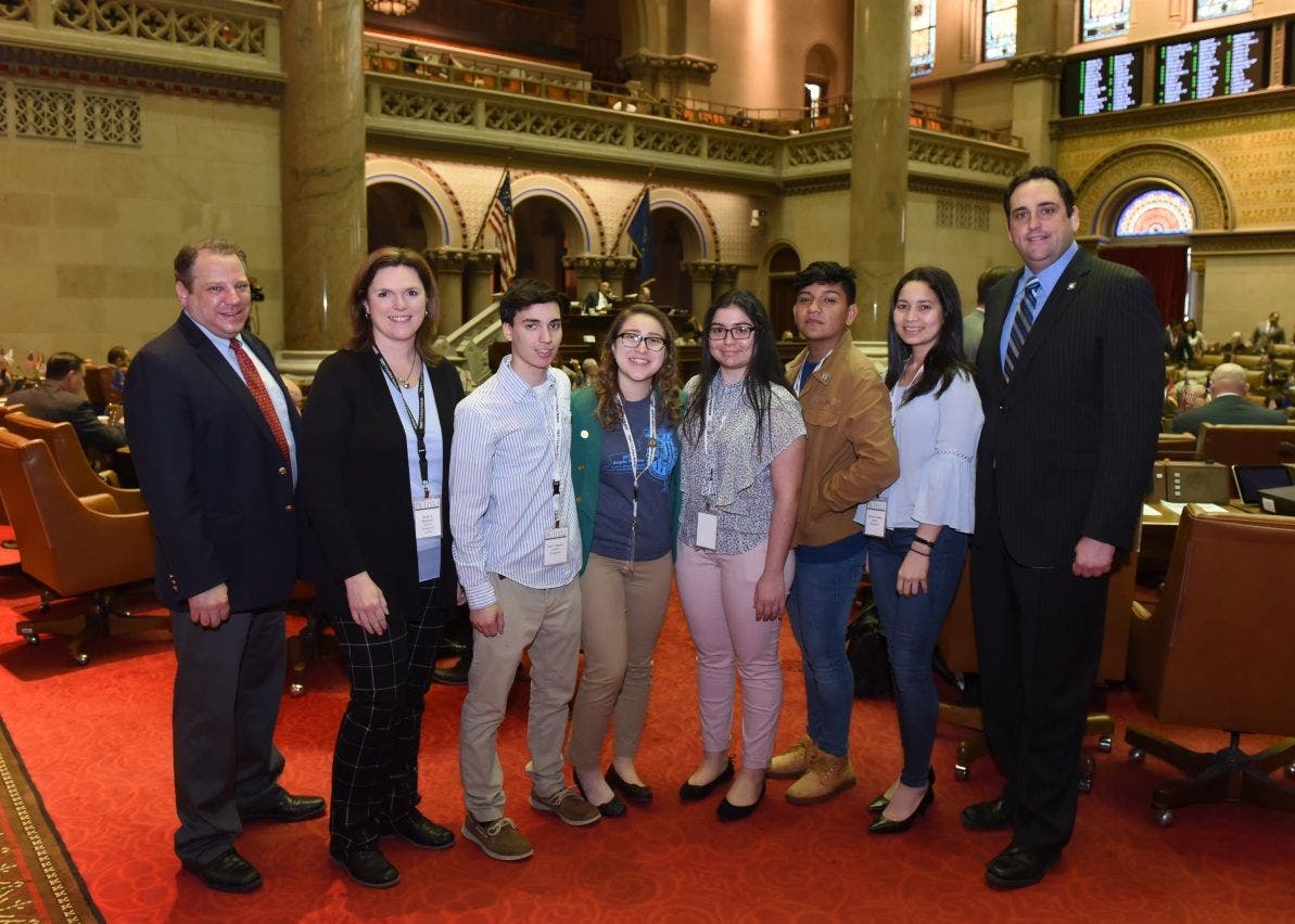 Lupinacci Meets With Puerto Rican/Hispanic Youth Leadership Institute