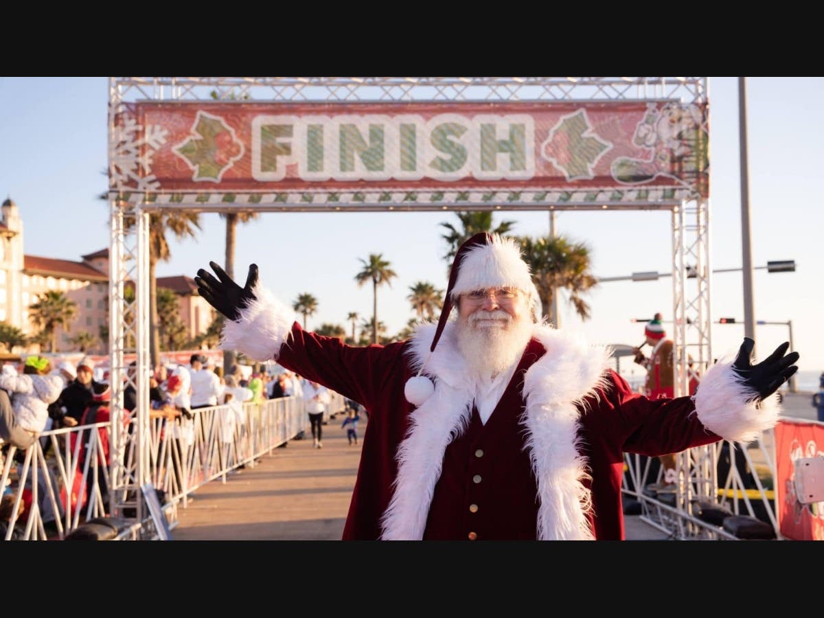 Santa Hustle is committed to giving back to the communities where events take place and looks forward to supporting charitable causes.