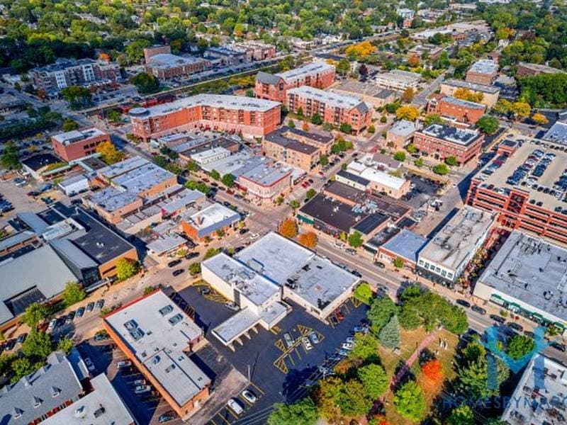 Townhomes & Condos For Sale in Downers Grove, IL April 2018 Downers