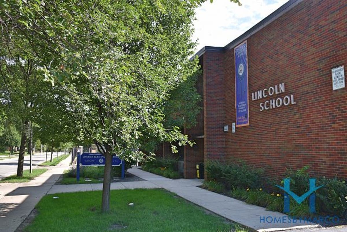 Lincoln Elementary School, Elmhurst, Illinois January 2019 Elmhurst