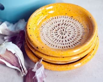  Sip, Make,Play - clay garlic grater