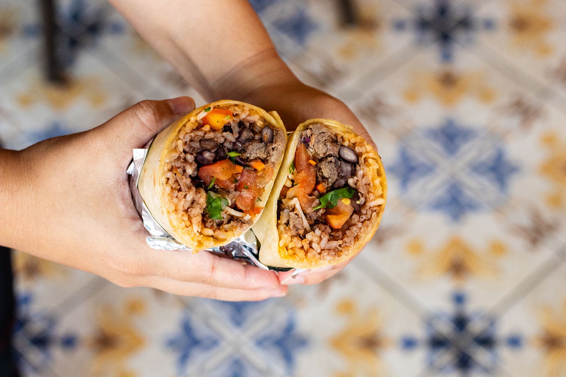 Anna’s Taqueria to Party Like its 1995 for 30th Anniversary