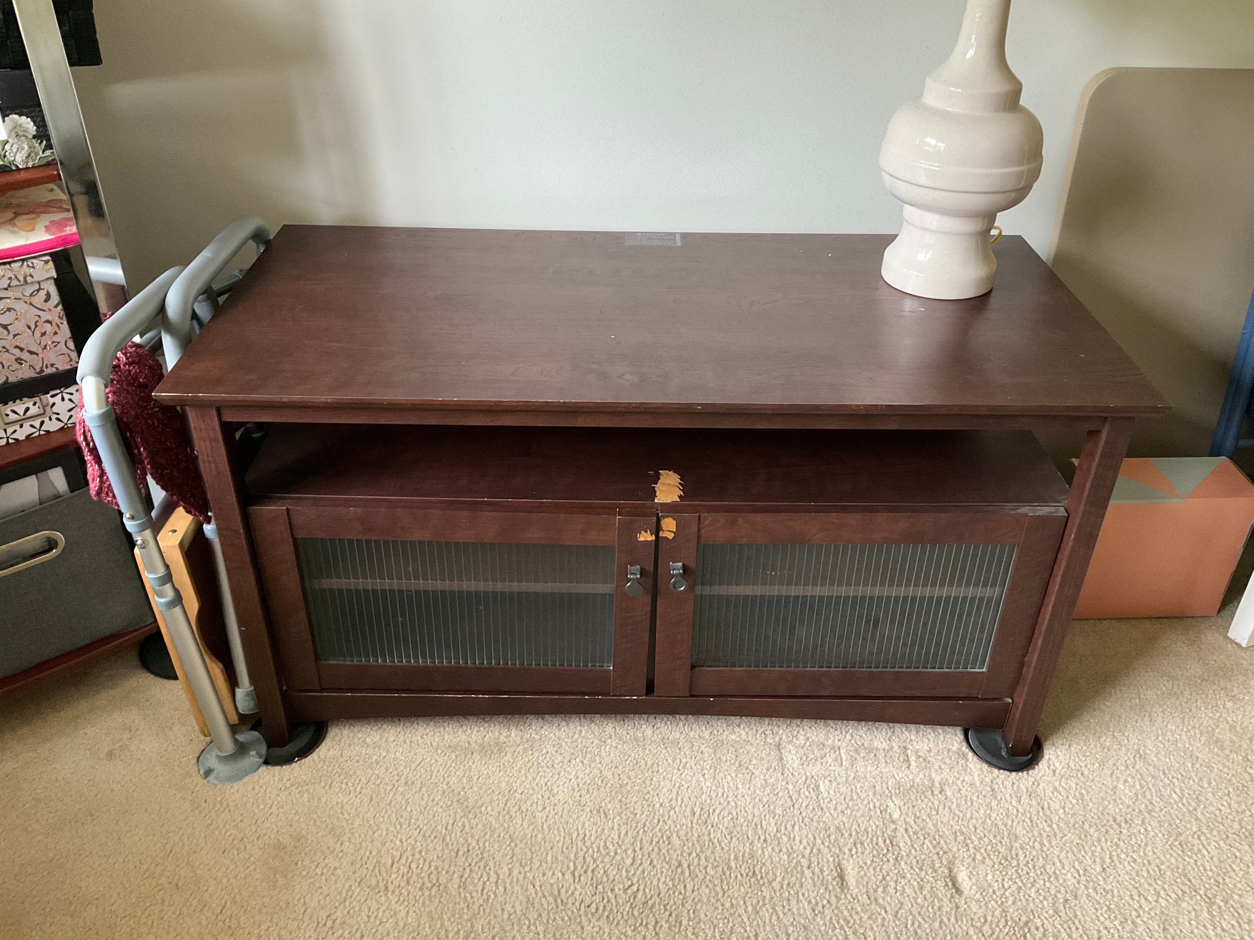 Tv stand
