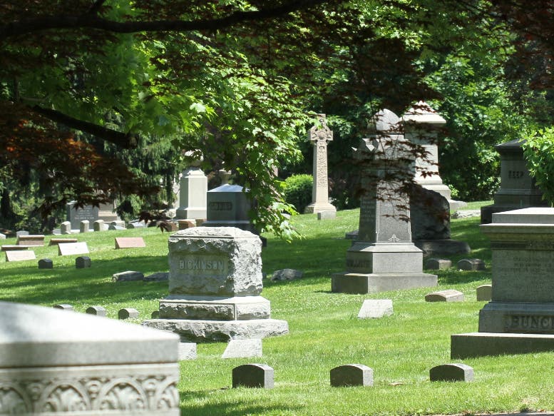 Established in 1864, Cedar Hill Cemetery is Hartford’s nationally-recognized rural cemetery.