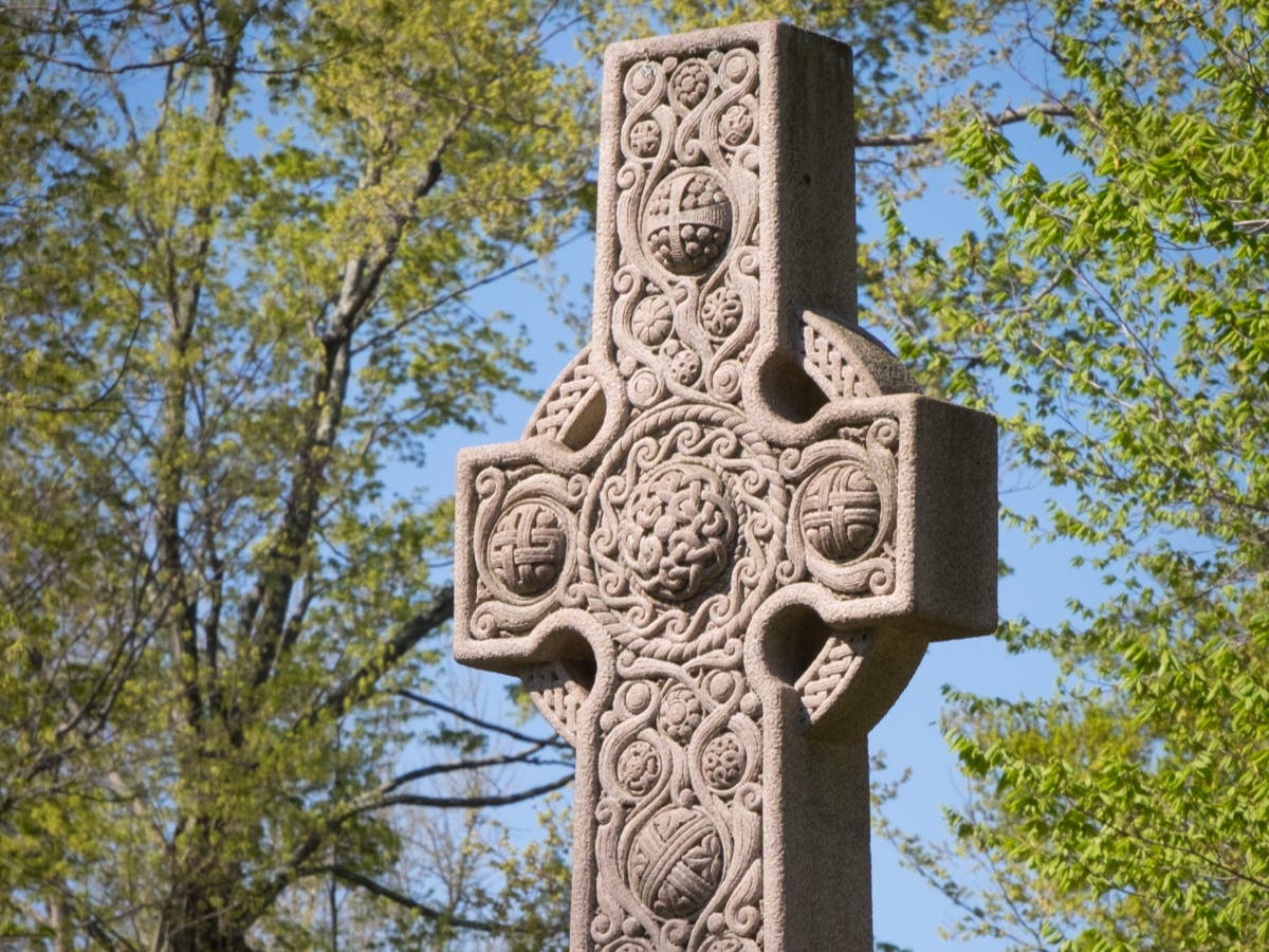 Celtic Cross at Cedar Hill Cemetery 
