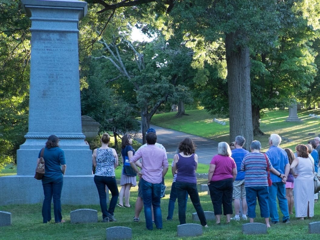 Sunset Tour of Cedar Hill Cemetery 