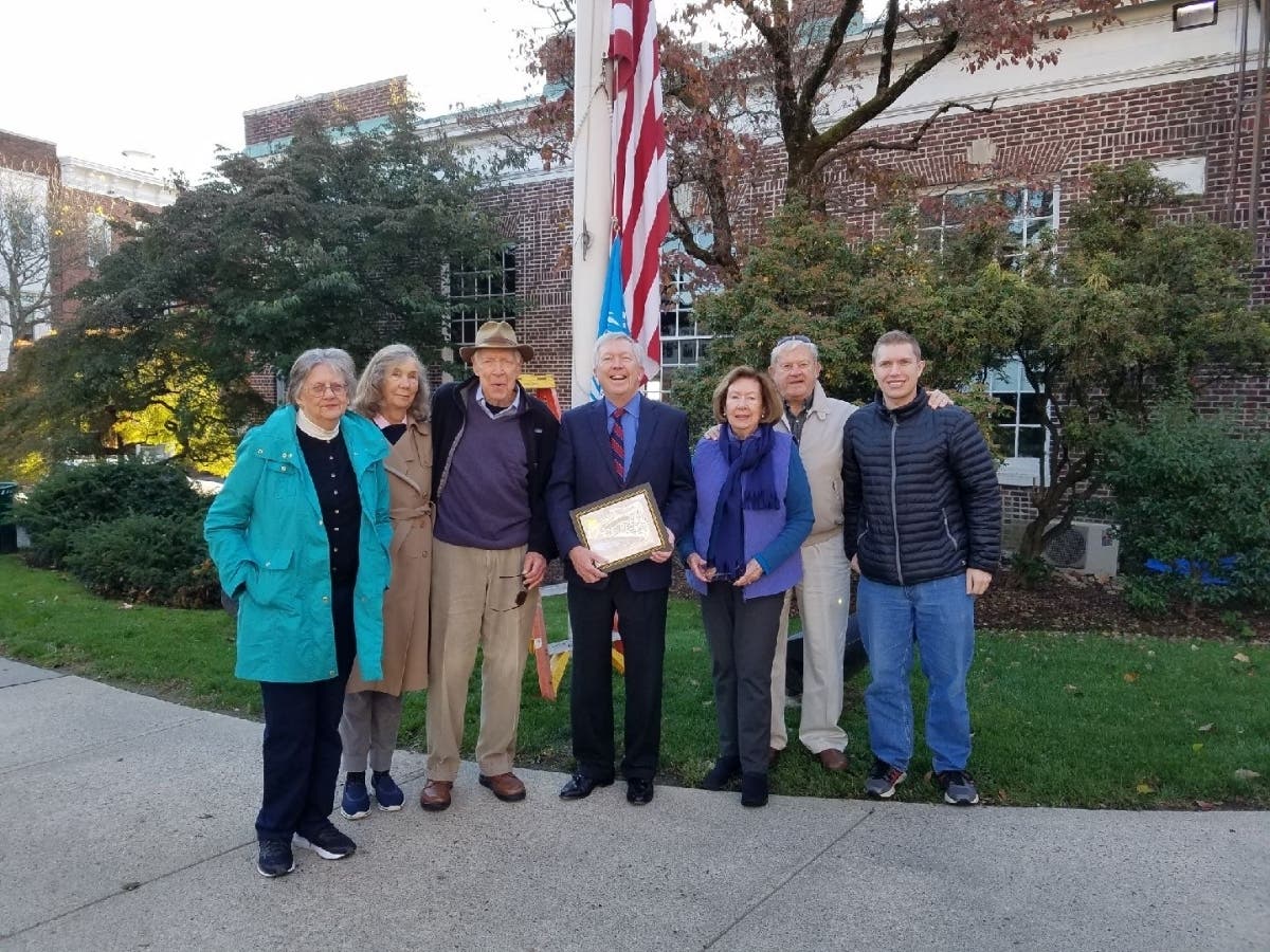 News small post card thumbnail