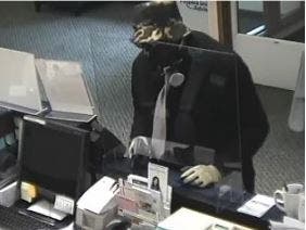 https://patch.com/img/cdn20/users/21821499/20201029/051052/styles/patch_image/public/suspect-in-new-canaan-bank-robbery-credit-new-canaan-pd___29170859592.jpg