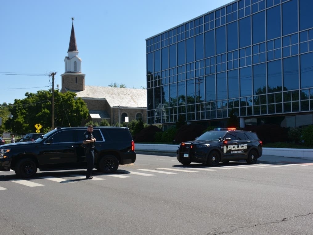 https://patch.com/img/cdn20/users/21821499/20220710/081501/styles/patch_image/public/fairfield-police-vehicles-at-scene-of-saturday-shooting-credit-alfred-branch-patch___10201225357.jpg
