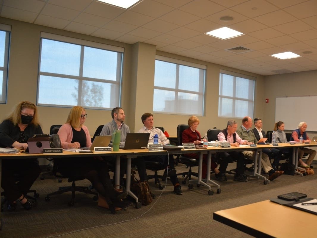 The Fairfield Town Plan and Zoning Commission Tuesday denied a proposal for a dog hospital and hotel on the Post Road in Southport, because the commission would have to change zoning regulations to accommodate it.