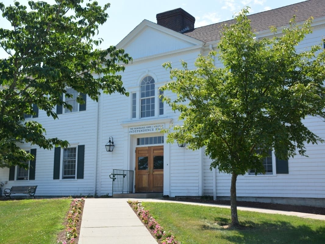 Fairfield has vacancies to fill on the Library Board of Trustees and the FairTV Commission. 