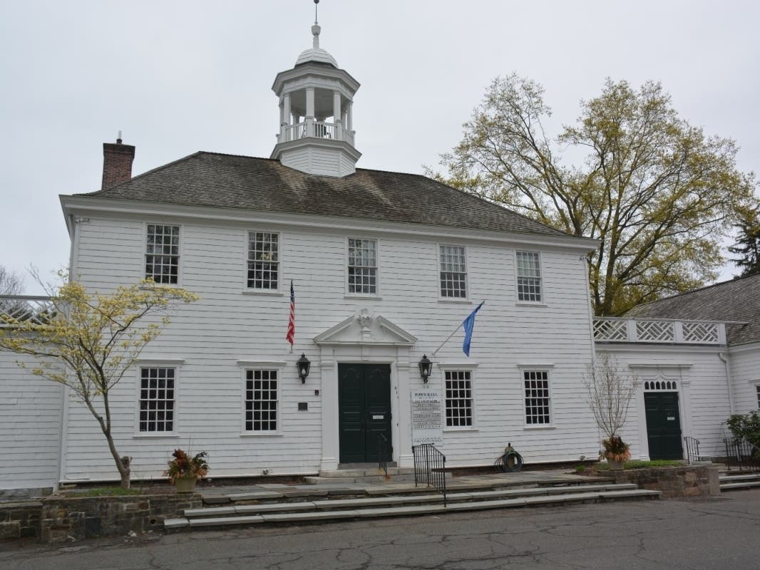 At a meeting early next month, the Audit Subcommittee of the Fairfield Board of Finance will review the town government's credit card usage. 