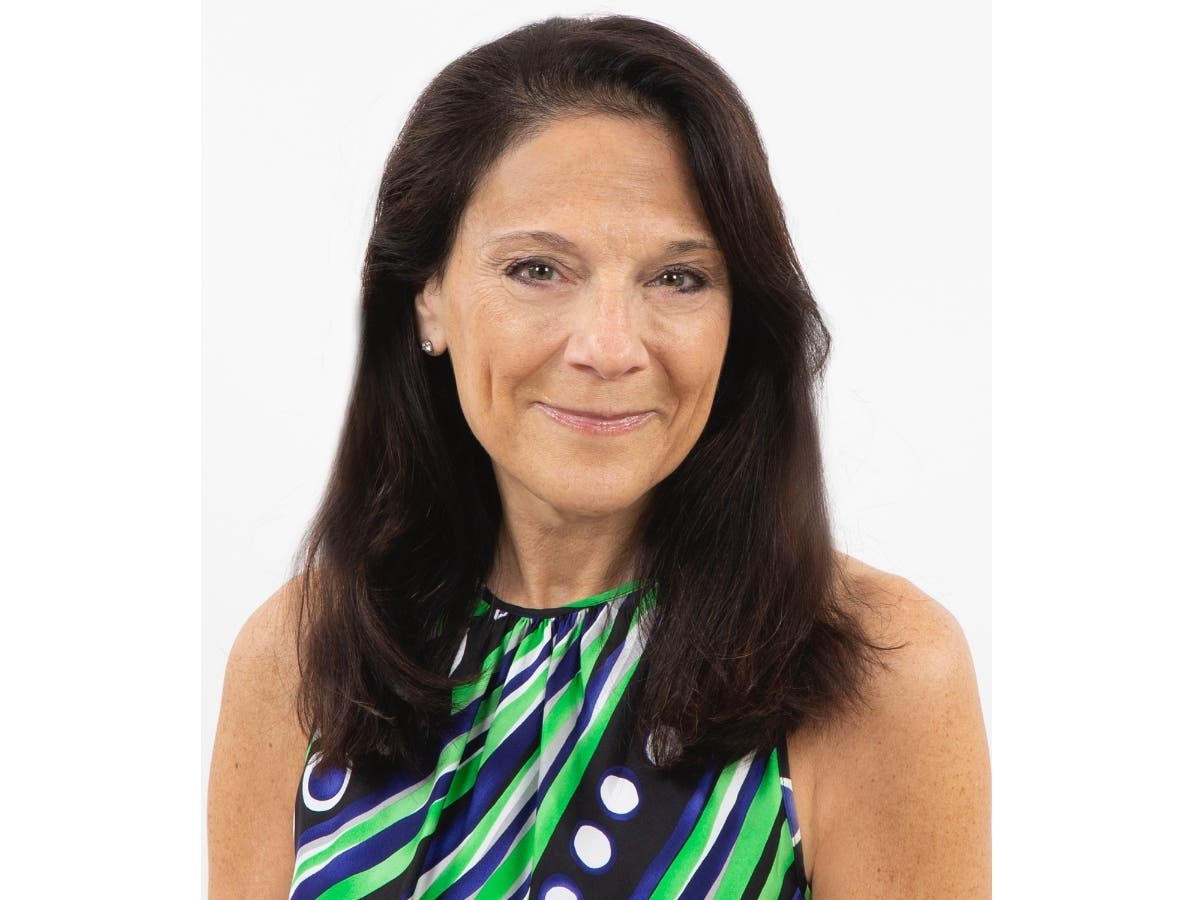 Lori McArthur is seeking election to the Fairfield Representative Town Meeting.