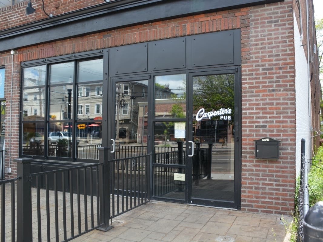 Carpenter's Pub is a new spot at 2931 Fairfield Ave. in Bridgeport’s Black Rock section. It serves American fare including steak, oysters, burgers and fried chicken sandwiches, and also plans to offer craft cocktails and draft and canned beer selections. 