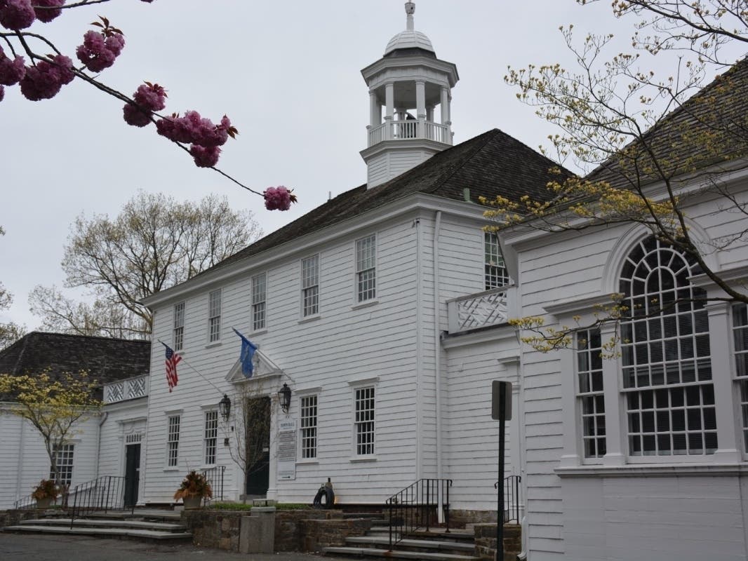 The Fairfield Board of Selectpersons is scheduled to meet at 4 p.m. on Wednesday, Aug. 5.